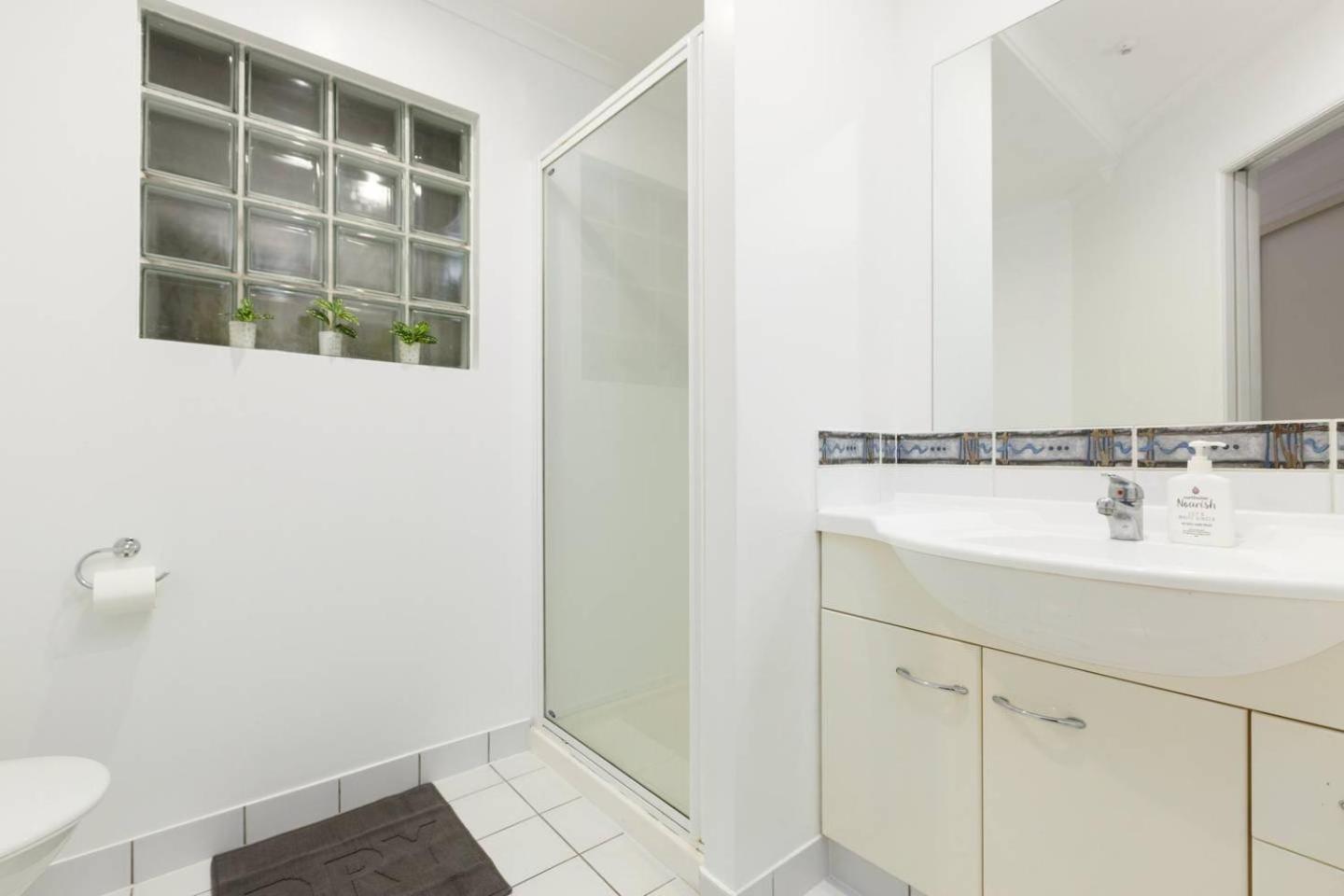 Apartamento Stylish And Spacious, Downtown Mount Maunganui Exterior foto